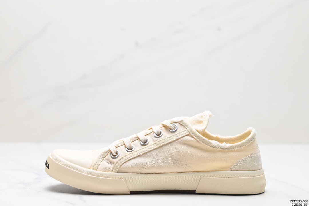 Balenciaga Low Shoes